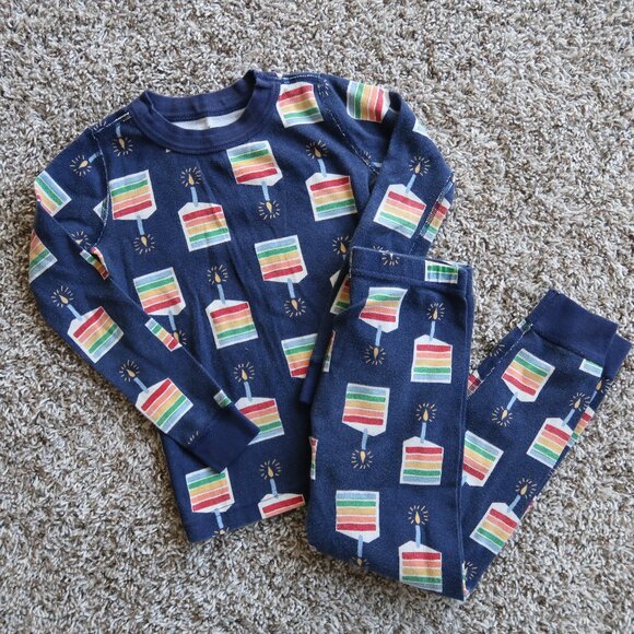 HANNA ANDERSSON ORGANIC COTTON BIRTHDAY CAKE LONG JOHNS PAJAMAS 6-7 120CM - Picture 1 of 3